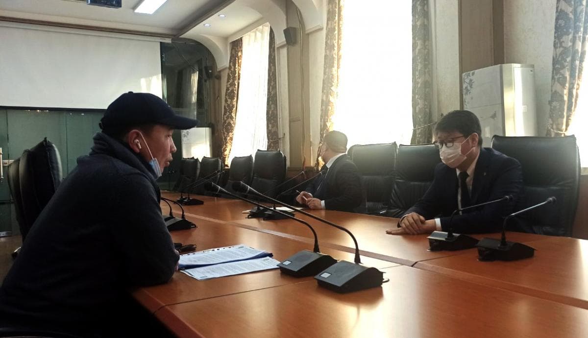 Нийслэлийн ИТХ-ын дарга Ж.Батбаясгалан &ldquo;Паркаа аваръя&rdquo; хөдөлгөөний шаардлагыг хүлээн авлаа